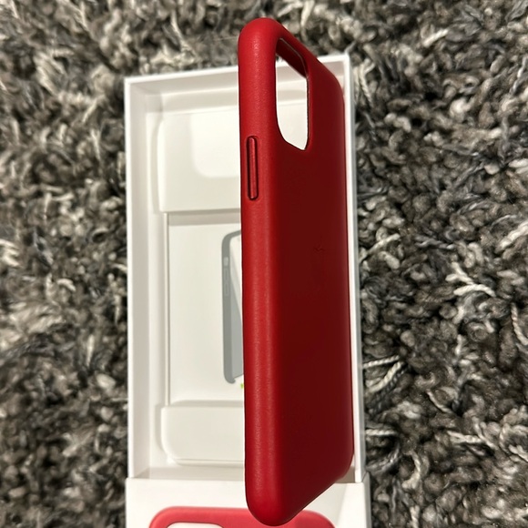 New APPLE IPhone 11 Pro - Picture 4 of 6